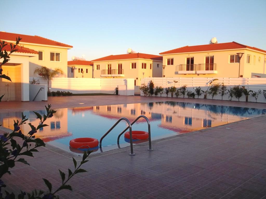 Mythical Sands Resort - Antonios Paralimni Dış mekan fotoğraf